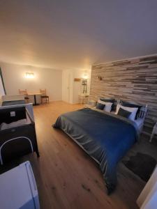 Eden By the Mountain