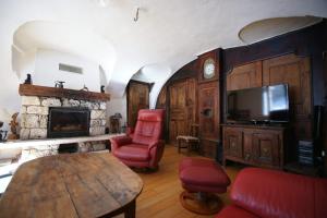 Maisons de vacances Room for two in a house of the XVII century - N2 Chez Jean Pierre : photos des chambres