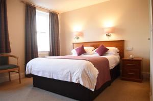 Superior Double Room with Sea View room in The Royal Hotel