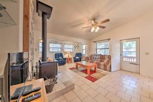 Spacious Ruidoso Cabin Less Than 3 Mi to Downtown!