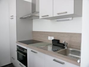 Apt. neuf à 50m du port - Parking privé, ascenseur