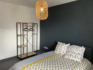 ROMARINE - Bois de Nèfles