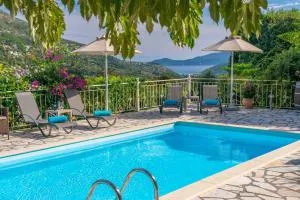 Private villa close to Famous Myrtos beach with private boat! - Divarata