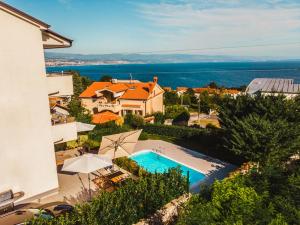 Panoramic apartment sea view and pool Opatija 