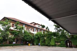 Ampan Resort & Apartment