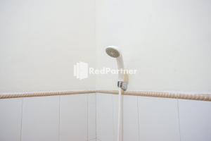 Pringgondani Guest House At Pandanaran Hills Semarang