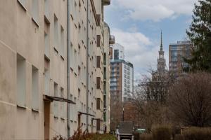 City Center Apartment Elektoralna by Noclegi Renters