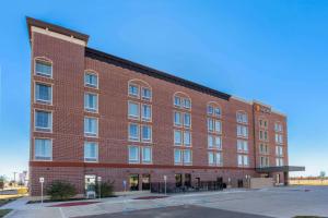 La Quinta Inn & Suites by Wyndham Dallas - Frisco Stadium