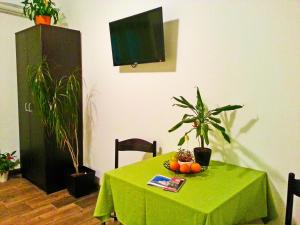 Apartments and Rooms King