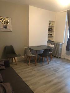 Appartements Appartement F3 agreable : photos des chambres