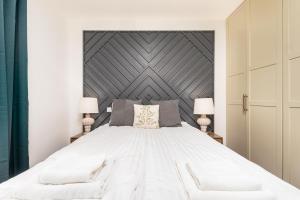 Fort Wola 12A by Homeprime