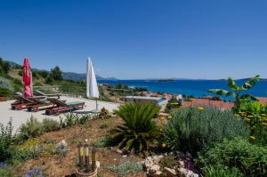 Studio apartment in Orebic with sea view terrace air conditioning WiFi 1143