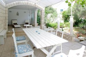 Holiday house in Tri Porte Potirna with sea view, terrace, air conditioning, WiFi 166-1