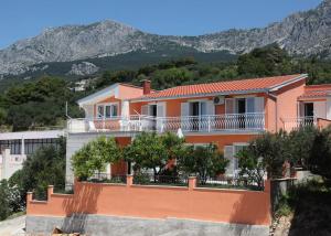 Apartment in Podgora with sea view, terrace, air conditioning, WiFi 849-1