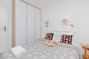 City Center Apartment Gdynia by Renters