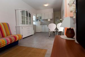 Apartment in Podgora with sea view, terrace, air conditioning, WiFi 849-1