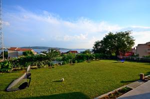 Apartment in Kastel Sucurac with sea view, balcony, air conditioning, WiFi 570-3