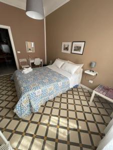 Double Room with Private External Bathroom