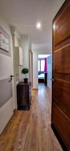 Appartements LE COQUET - Gare - Hyper centre - Parking - Wifi - Netflix - Disney+ : photos des chambres