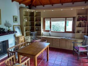 Casa y amplio parque