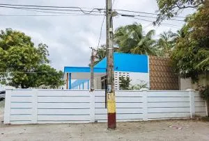 RedDoorz @ Don Martie Beach House Naic Cavite - Ternate