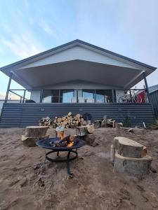 PIECE OF PARADISE, huge 4 bedroom haven