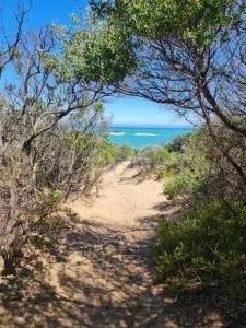 PIECE OF PARADISE, huge 4 bedroom haven - Seaspray