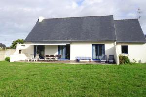 Holiday Home in Le Guilvinec near Sandy Beach - 4-star hotels in Le Guilvinec