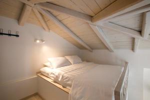 Villa Perivoli in Lemon Orchard