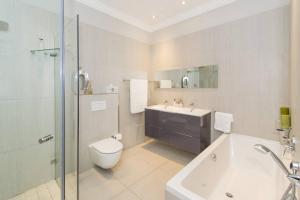 9 Church View - No LoadShedding - Homely Apartment