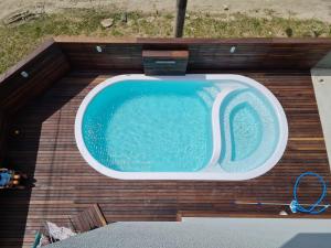 Siri Mariscal Bombinhas C Piscina