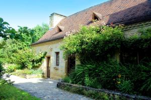 Maison de 4 chambres avec piscine partagee et jardin amenage a Saint Cybranet