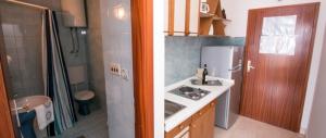 Studio apartment in Pisak with sea view, balcony, air conditioning, WiFi 3340-1
