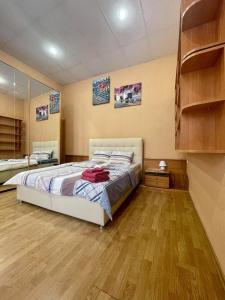 One bedroom right near metro Olympiyska