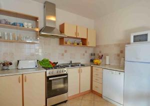 Holiday house in Rabac with sea view, air conditioning, WiFi, washing machine 577-1