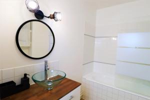 Appartements L'ECRIN Logement tout confort wifi, centre-ville, parking prive : photos des chambres