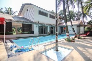 Parmar Farms,5bhk Pool Villa, Bhogwati river view , Pen bypass, near Mumbai