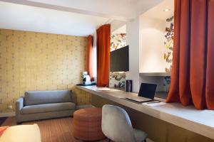 Hotels Hotel Paris Neuilly : photos des chambres