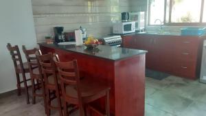 Mount Simpson 2-Beds Sleeps 4 5 mins to Beach