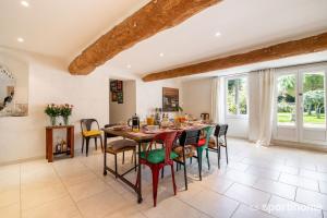 Maisons d'hotes Mas De Martinet : photos des chambres