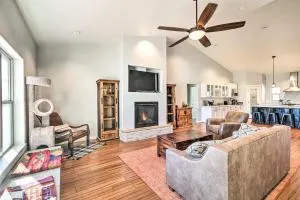 Spacious Williams Home with Yard Near Hiking! - Seligman