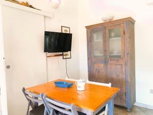 La Vela Summer House - FREE WIFI - 700mt from the beach