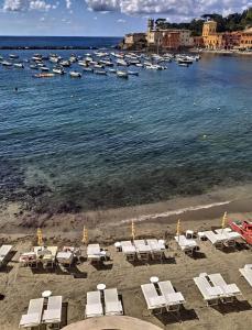 Via Cappuccini, 43, 16039 Sestri Levante GE, Italy.