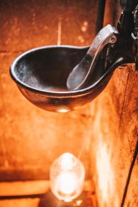 CRASHNSTAY - Paardenstal