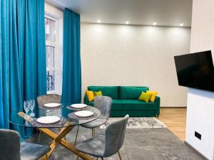 Шикарные апартаменты ЖК Печерск Плаза, Михаила Бойчука 17, 10 мин пешком м Звериницкая