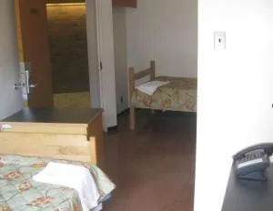 University of Toronto - New College Residence - Wilson Hall Residence - Гамільтон