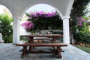 Achilleion Hotel