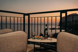 Infinity pool & Amazing Sunset Ocean View