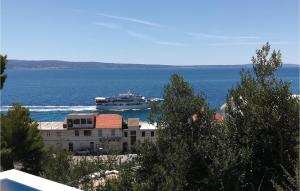 Two-Bedroom Apartment In Jesenice