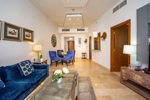 Stylish and Sleek 1 Bed + Study near the JBR beach